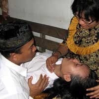 Dituntut 13 Tahun Penjara, Pembunuh Joni Jatuh Pingsan