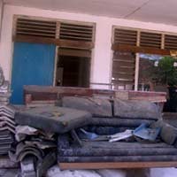 Mayat Membusuk di Rumah Kosong Penuh Luka