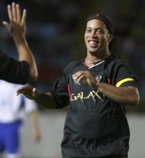Dinho Pe Er Buat Milan