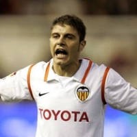Selamatkan Kas, Valencia Lego Joaquin?