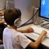 Anak-anak Lebih Terbuka Ngobrol Seks di Internet