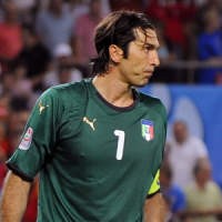 Langsung Dua Gelar, Buffon?
