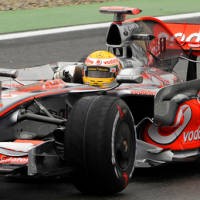 Hamilton Start Terdepan