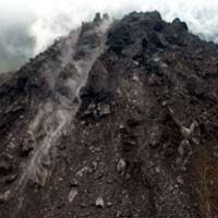 Gunung Kelud Kembali Dibuka Bagi Wisatawan