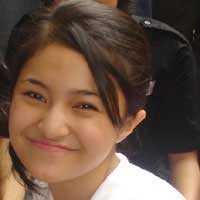 Gaya Bunglon Marshanda