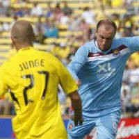 West Ham Menang, Suporter Bentrok