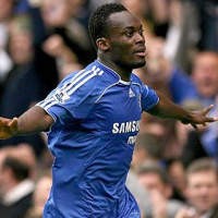 Chelsea Proteksi Essien dengan Kontrak