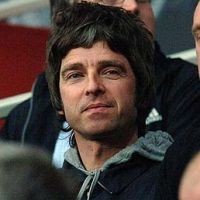 Album Molor, Oasis Salahkan Timnas Inggris