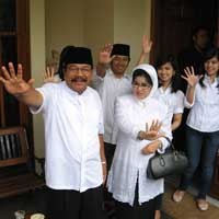 Quick Count LSI: Soekarwo-Saifullah Yusuf Unggul