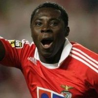 Adu Kian Dekat ke Level Tinggi