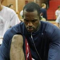 Bersiap Untuk Olimpiade, LeBron Malah Cedera