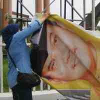 Atribut Cagub Riau Ditertibkan