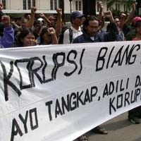 Gantung Koruptor Biar Kapok!