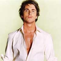 Aniaya Keluarga, Christian Bale Menyerahkan Diri