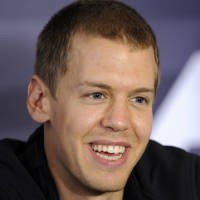 Fokus Vettel Tetap Toro Rosso