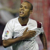 Misi Fabiano Bertahan di Sevilla 