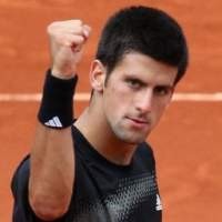 Djokovic Melenggang, Roddick Tumbang