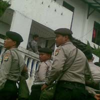 Warga: Hanya Sekali Ledakan Bom Molotov