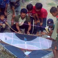 Takut Ditangkap, Yajid Turunkan Layang-layang Berlampu