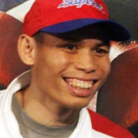 Chris John Kehilangan Gelar