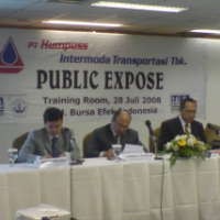 Global Bond Humpuss Tunggu Bunga Turun