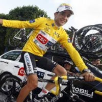 Sastre Juara Tour de France