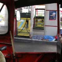 Antrean BBM di SPBU Kediri Kembali Terjadi