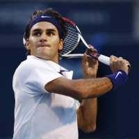Federer Nyaris Tersingkir