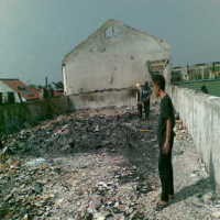 Lantai 3 Ludes Jadi Arang, Guru SD-SMA Labschool Kerja Bakti