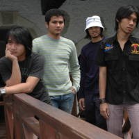 Sheila On 7 Memompa Ban Kempes