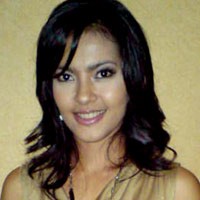 Lola Amaria Tak Enak dengan Titi Kamal