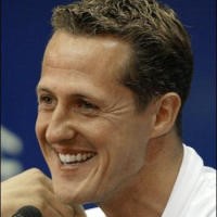 Bangganya Ditabrak Schumi