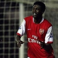 Akhiri Spekulasi, Adebayor Tambah Kontrak