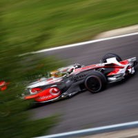 Hamilton Tercepat Lagi