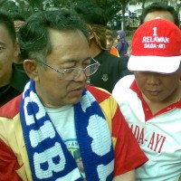 Dada Berjanji Akan Bersihkan Poster dan Stiker Kampanye 