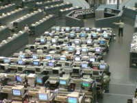 Pasar Saham Masih Variatif