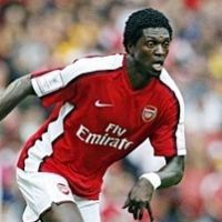 Adebayor Berkomitmen Pada Arsenal