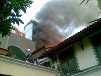 2 Orang Terluka & 6 Mobil Hangus