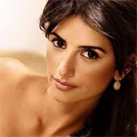 Penelope Cruz Hati-hati Beradegan Bugil
