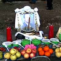 Pelepasan Merpati Putih Warnai Pemakaman Bos Gudang Garam