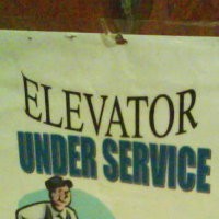 Terjebak Lift RSUD Tarakan Tanpa Pertolongan