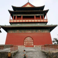 Warga AS Tewas Ditusuk, Dua Terluka