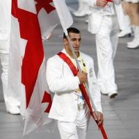 Georgia Ancam Mundur