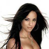 Alicia Keys Lelang Wajah Barack Obama