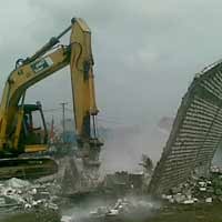 Satu Demi Satu Bangunan di Genting Baru Dihancurkan