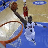 Kontes Dunk, AS Tundukkan Cina