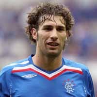 Cuellar Menuju Villa, Pompey Dapatkan kaboul