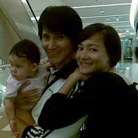 Dewi Rezer-Marcellino Sterilkan Makan Anak