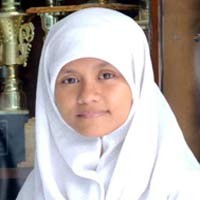Hobi Zainab Membuatnya Sering Keluar Negeri