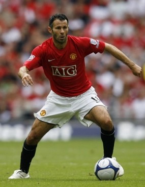 Musim Terakhir Giggs di MU?